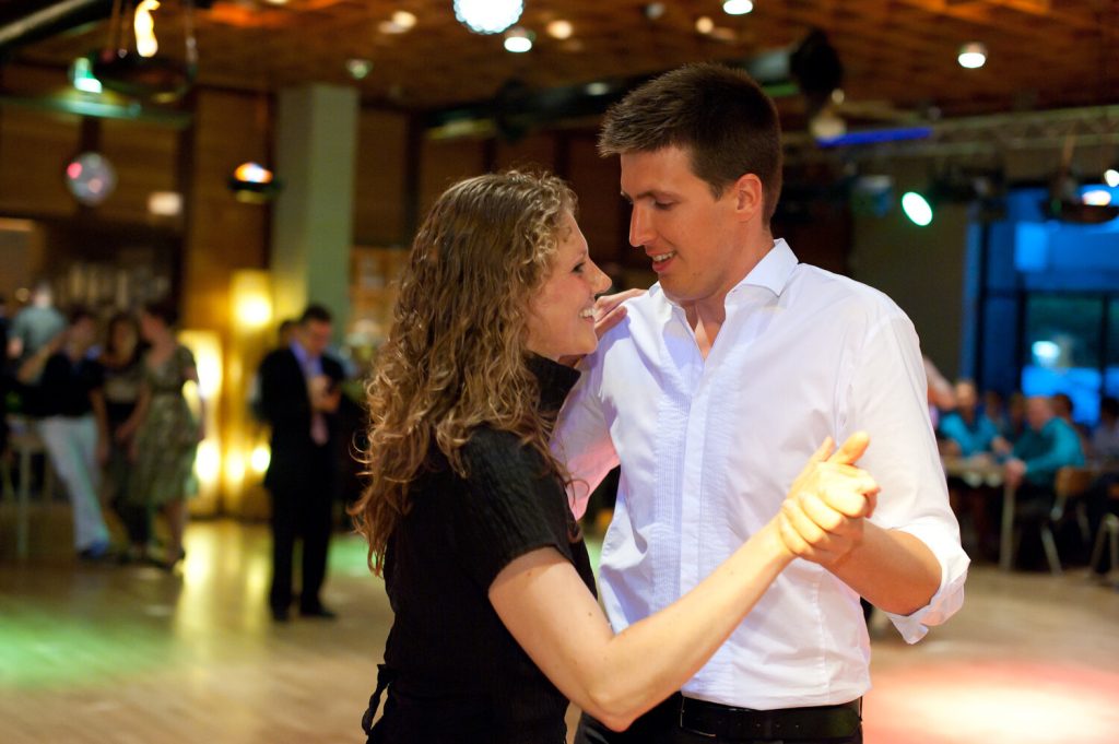 Being A Good Ballroom Dance Leader